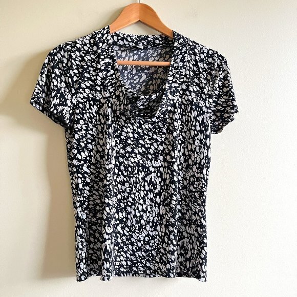 TAHARI‎ PRINTED SHORT SLEEVE BLOUSE TOP WOMENS SIZE S WEAR TO WORK - Picture 1 of 4